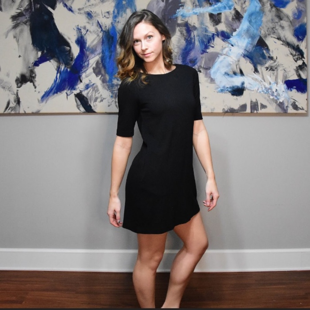 Adrienne Vittadini Black Shift Dress with Pockets